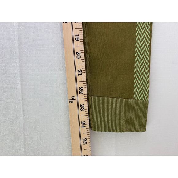 Fabletics High-Waisted Seamless Sz Medium Olive Green Check Legging Compression - Picture 4 of 7